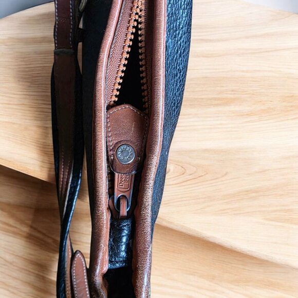 DOONEY & BOURKE VTG  80's All Weather Crescent Sac Leather Navy w British Tan - Picture 12 of 16